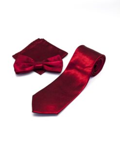 bordo kaklaraištis ir varlytė